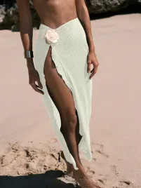 stroj-kapielowy-bikini-3-czesciowy-z-dluga-spodnica-kwiat-ozdobny-bialy-m