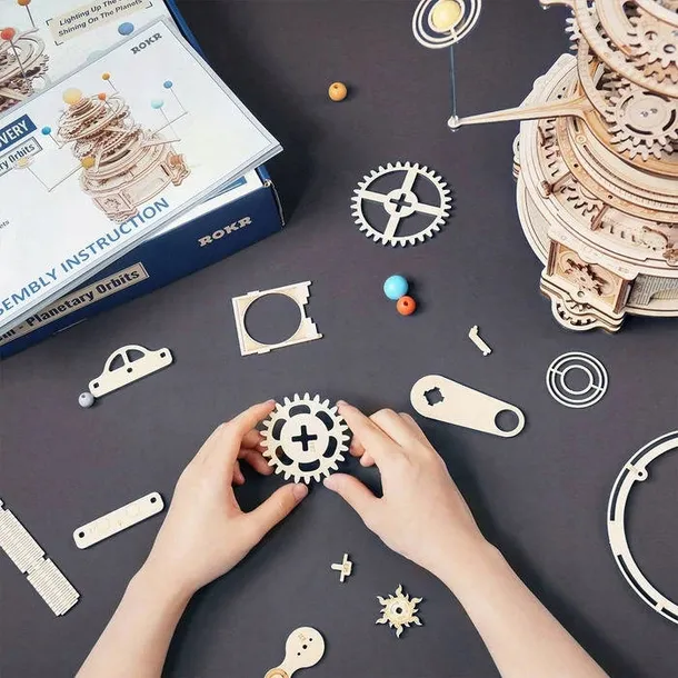robotime-drewniane-puzzle-model-3d-planetarium-material-drewno
