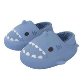 kapcie-domowe-pluszowe-rekiny-ocieplane-laczki-shark-44-45