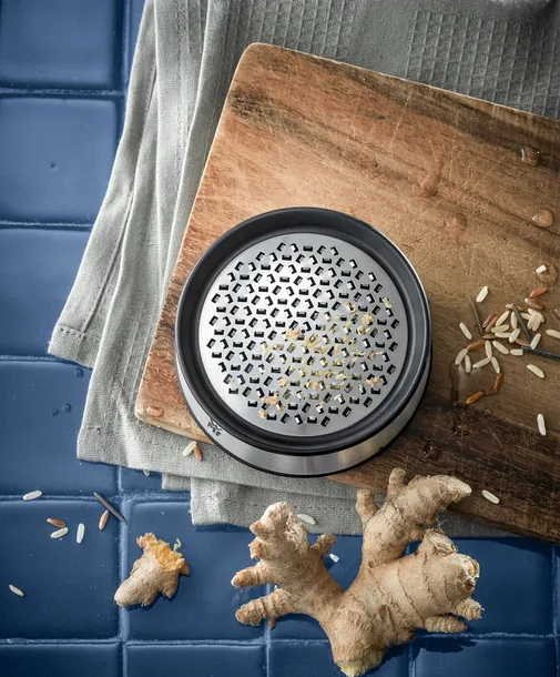 tarka-wmf-0644646030-material-obudowy-metal