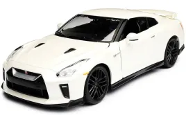 bburago-nissan-gt-r-1-24-bialy
