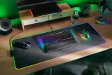 klawiatura-razer-blackwidow-v4-75-konstrukcja-podporka-pod-nadgarstki
