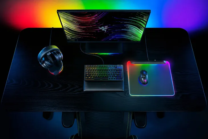 podkladka-razer-firefly-v2-pro-waga-z-opakowaniem-0-99-kg-kod-producenta-rz02-04920100-r3m1