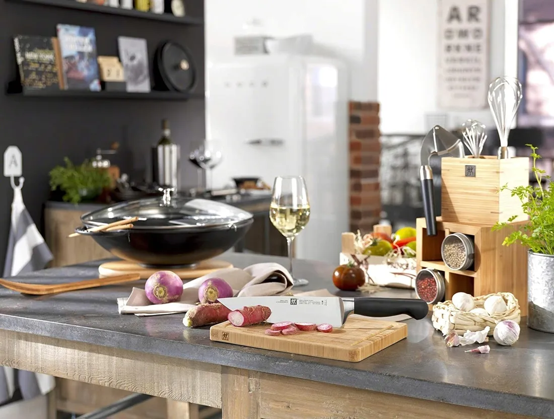 wok-staub-37-cm-kolor-czerwony