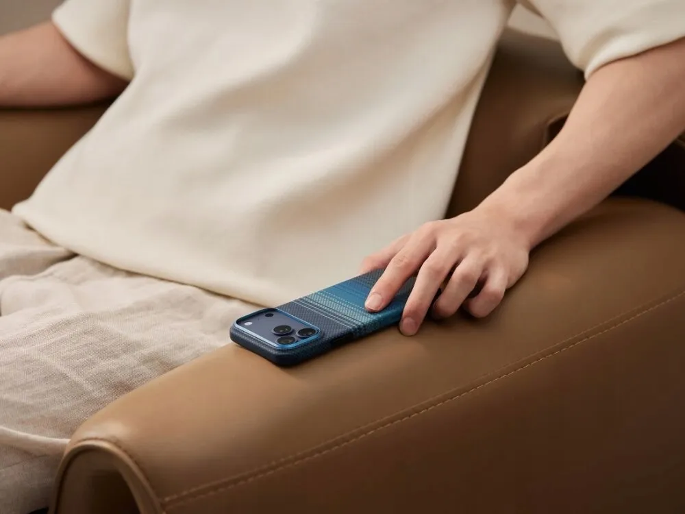 plecki-pitaka-do-apple-iphone-17-pro-wielokolorowy