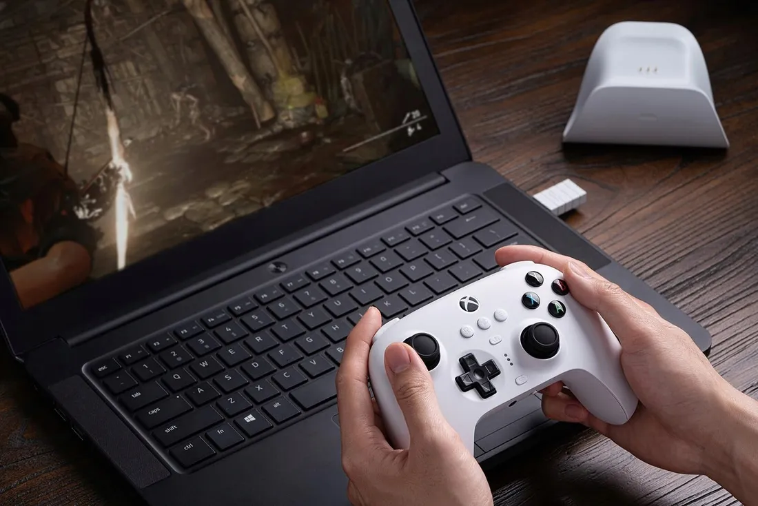 gamepad-8bitdo-ultimate-3-mode-controller-bialy-do-pc-xbox-android