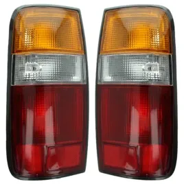 toyota-land-criuser-1989-1996-lampy-tylne-lewa-prawa-nowe-komplet