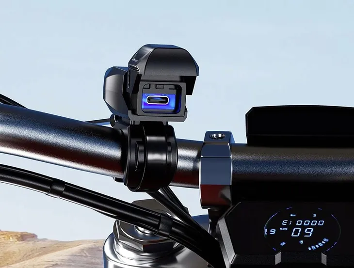 motocyklowe-gniazdo-usb-typ-c-producent-extremestyle