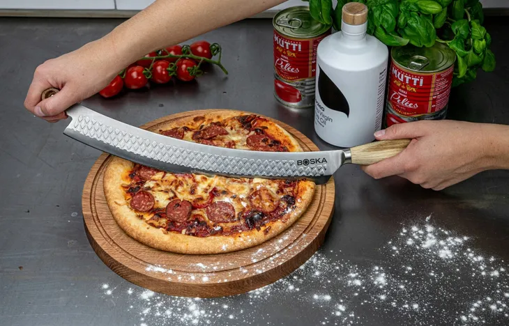 noz-do-pizzy-boska-44-cm-material-ostrza-ze-stali