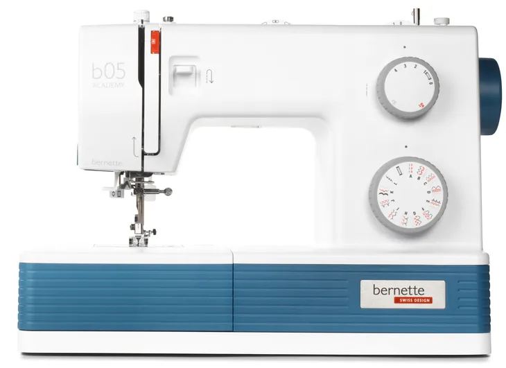 maszyna-do-szycia-bernette-b05-academy-wysokosc-produktu-28-cm