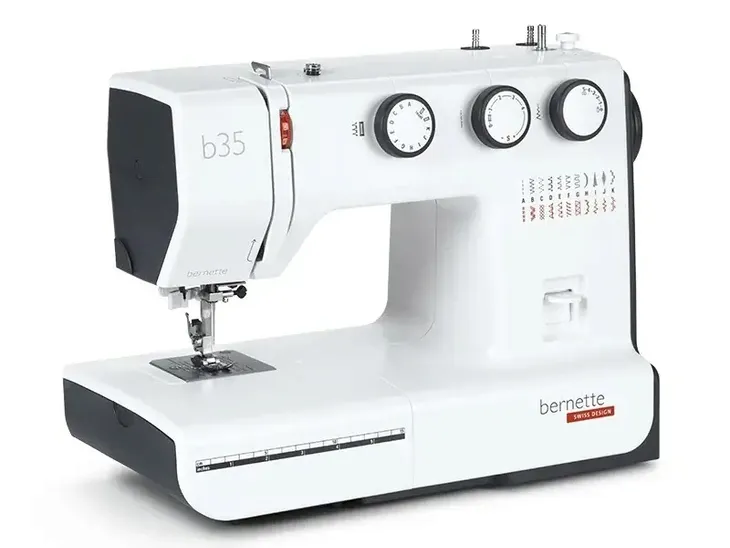 maszyna-do-szycia-bernette-b35-wysokosc-produktu-36-cm