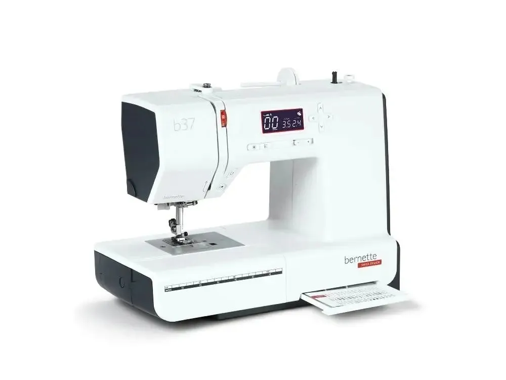 maszyna-do-szycia-bernette-b37-waga-z-opakowaniem-7-kg