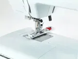 maszyna-do-szycia-bernette-b37-funkcje-szycia-haftowanie