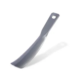 mala-plastikowa-lyzka-do-butow-20-cm-kaps