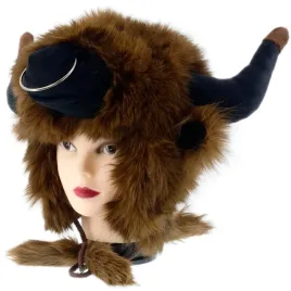 zabawna-ciepla-zimowa-czapka-kobieca-z-futerkiem-mordka-byk-pompony-braz