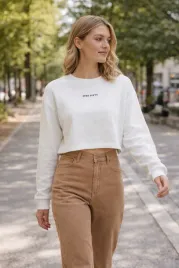 miss-sixty-biala-krotka-bluza-z-okraglym-dekoltem-i-nadrukiem-m-i4a
