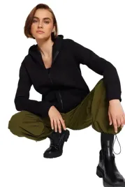 trendyol-czarna-bluza-damska-z-kapturem-i-zamkiem-l-5ea