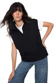 trendyol-czarna-bluza-damska-bez-rekawow-z-zamkiem-i-kangurka-m-5ea