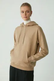 bluza-damska-z-kapturem-bezowa-z-kieszenia-kangurka-m-5ga