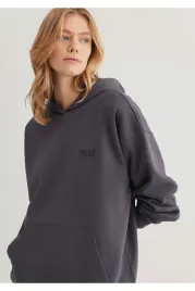 mavi-bluza-damska-z-kapturem-z-nadrukiem-i-kieszenia-kangurka-xs-5ga
