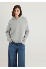 mavi-bluza-damska-z-kapturem-szara-bez-nadruku-i-dodatkow-s-5ga