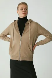 bluza-damska-bezowa-z-kapturem-i-zamkiem-bawelna-poliester-xs-5ga