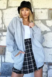szara-bluza-damska-z-kapturem-luzny-kroj-kieszenie-l-5ga