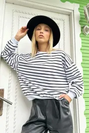 damska-bluza-w-paski-z-dlugim-rekawem-bez-kaptura-s-5ga