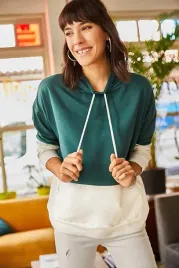bluza-damska-dwukolorowa-z-kapturem-bawelna-poliester-l-5ga