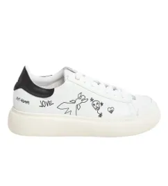 patrizia-pepe-sportowe-biale-buty-z-czarnym-tylem-i-nadrukiem-41-3da