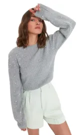 trendyol-szary-sweter-z-perelkami-prosty-charakter-40-5ba