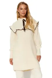trendyol-sweter-damski-z-falbana-i-wiazaniem-przy-dekolcie-ecru-s-5ea