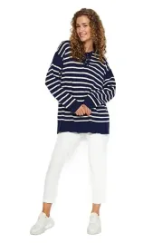 trendyol-sweter-damski-granatowy-w-paski-z-wiazaniem-przy-dekolcie-m-5ea