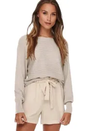 only-sweter-damski-bezowy-z-dlugim-rekawem-prazkowany-m-6fa