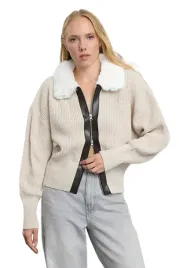 trendyol-sweter-damski-z-futrzanym-kolnierzem-i-zamkiem-bezowy-s-5ea