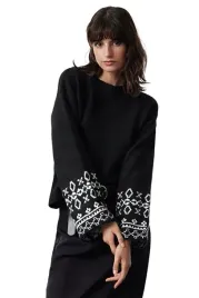 trendyol-czarny-sweter-damski-z-wzorem-na-rekawach-luzny-s-5ea