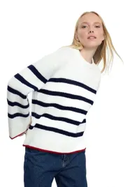 trendyol-sweter-damski-bialy-w-paski-z-czerwonym-wykonczeniem-s-5ea