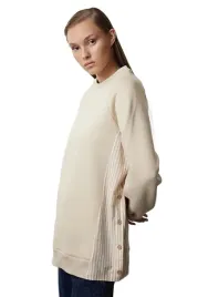 trendyol-czarny-sweter-damski-w-paski-z-guzikami-na-rekawach-m-5ea