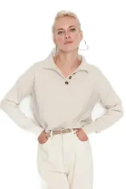 trendyol-krotki-szary-sweter-z-bialym-kolnierzykiem-i-guzikami-m-5ea