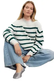 trendyol-sweter-damski-w-paski-z-golfem-i-rekawem-dlugim-m-5ea