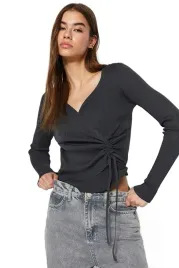 trendyol-sweter-damski-czarny-prazkowany-z-wiazaniem-m-5ea