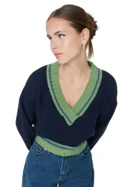 trendyol-granatowy-sweter-damski-z-zielonym-dekoltem-v-l-5ea