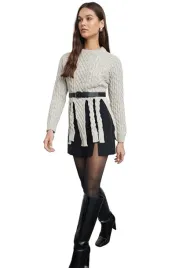 trendyol-sweter-damski-z-warkoczowym-wzorem-i-paskiem-s-5ea