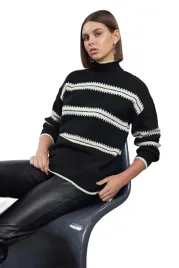 trendyol-czarny-sweter-damski-w-paski-z-golfem-prosty-fason-m-5ea