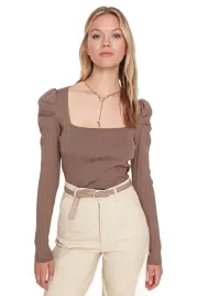 trendyol-sweter-damski-z-pufiastymi-rekawami-i-kwadratowym-dekoltem-s-5ea