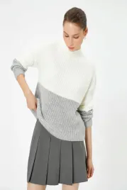 koton-sweter-damski-dwukolorowy-z-golfem-i-prazkowana-faktura-xs-5ga