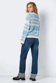 noisy-may-sweter-damski-azurowy-w-paski-z-dlugim-rekawem-l-5ga