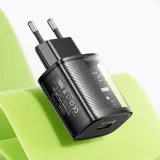 szybka-ladowarka-sieciowa-zasilacz-usb-fumo-fl5-usb-pd-18w-2400ma-kolor-czarny