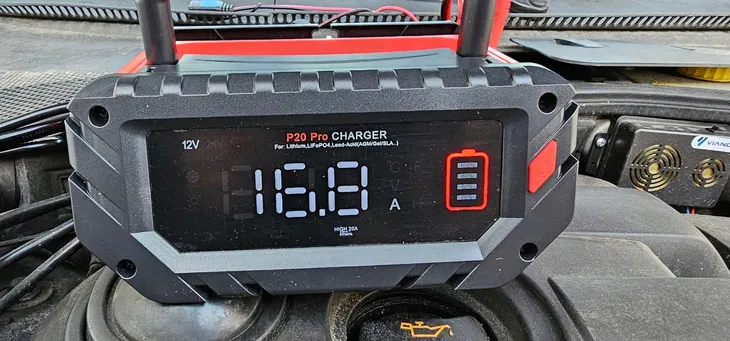 prostownik-ladowarka-do-akumulatora-12v-24v-20a-tryb-naprawy-agm-gel-litowe-stan-nowy-model-prostownik-z-trybem-naprawy-akumulatora-lcd