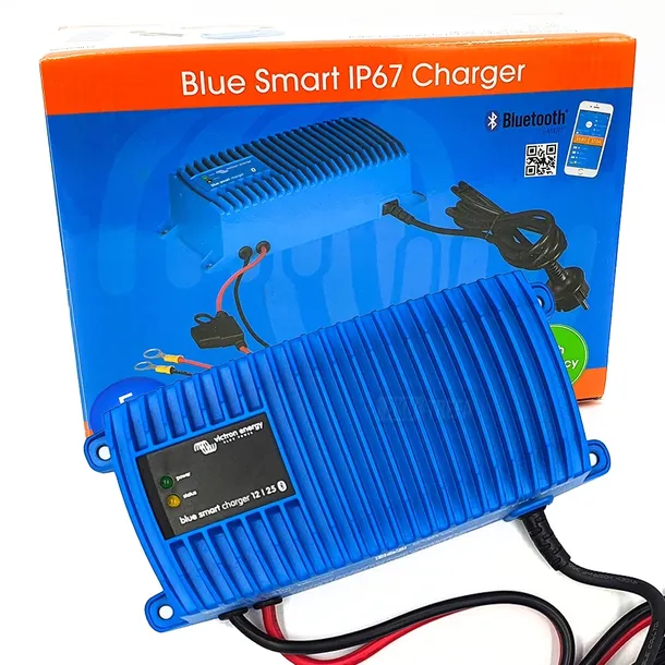 Ładowarka wodoodporna do łodzi Victron 12V 25A IP67 12/25 Smart Marine